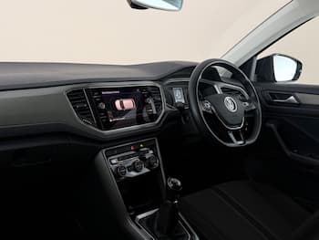Used Volkswagen T-Roc 2020 for sale - 79602405: Photo