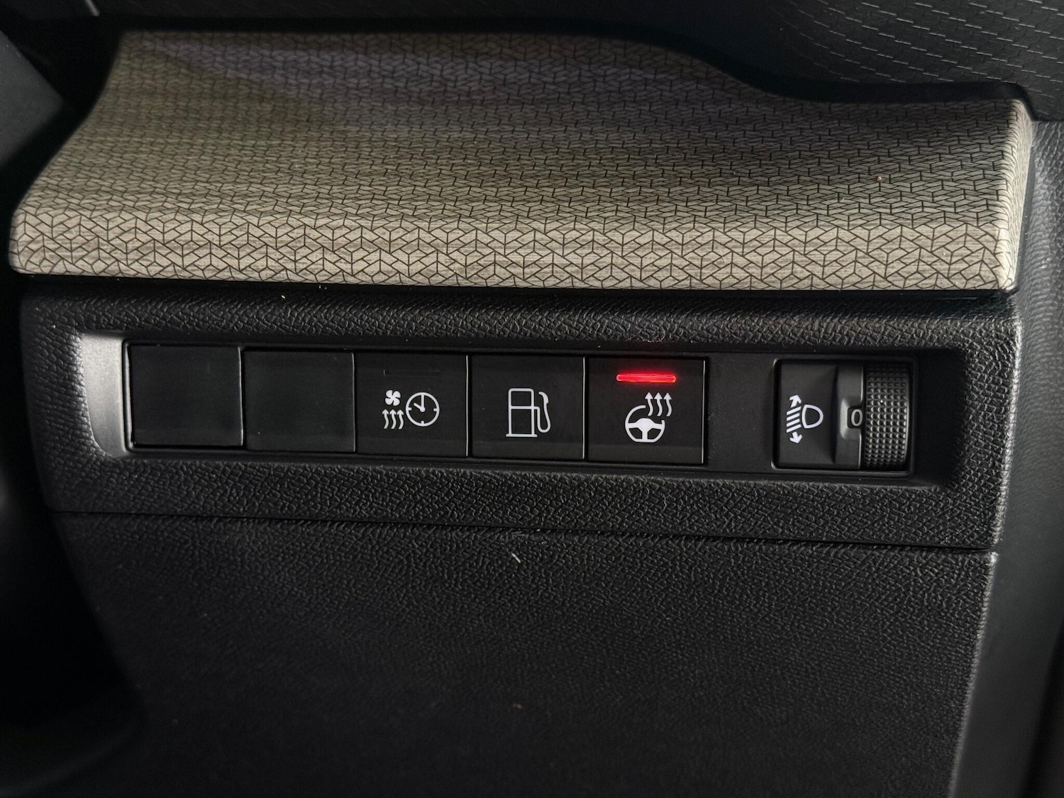 Used Citroen C5 X 2023 for sale - 76468055: Photo 27