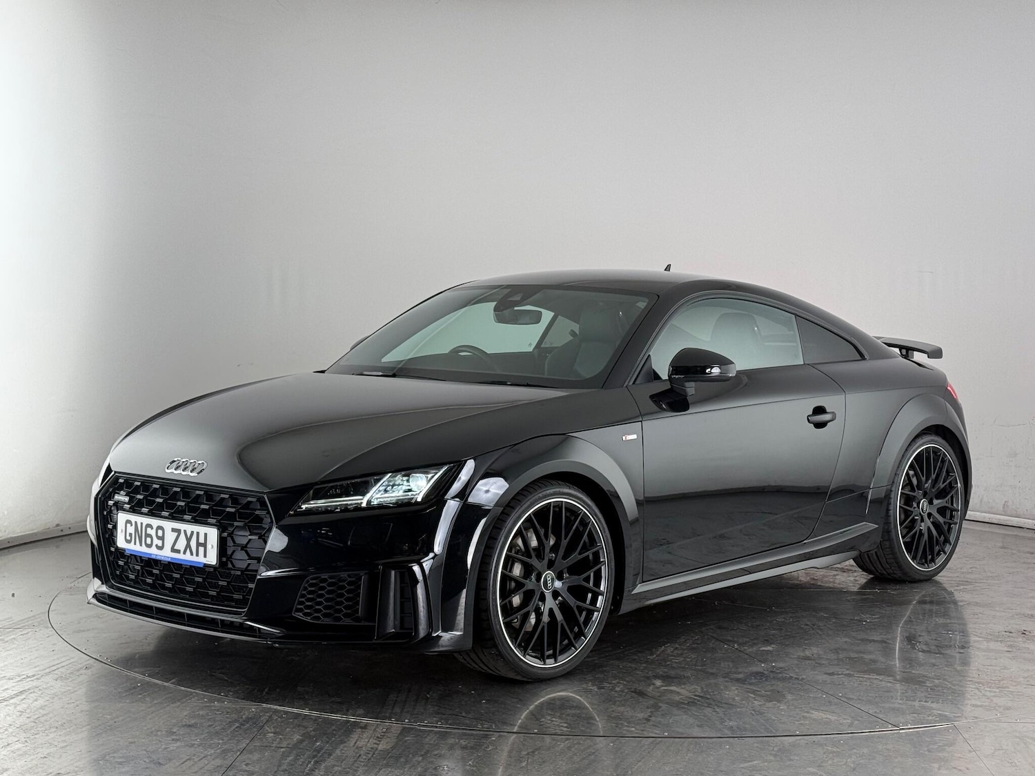 Used Audi TT 2019 for sale - 77243599: Photo 2