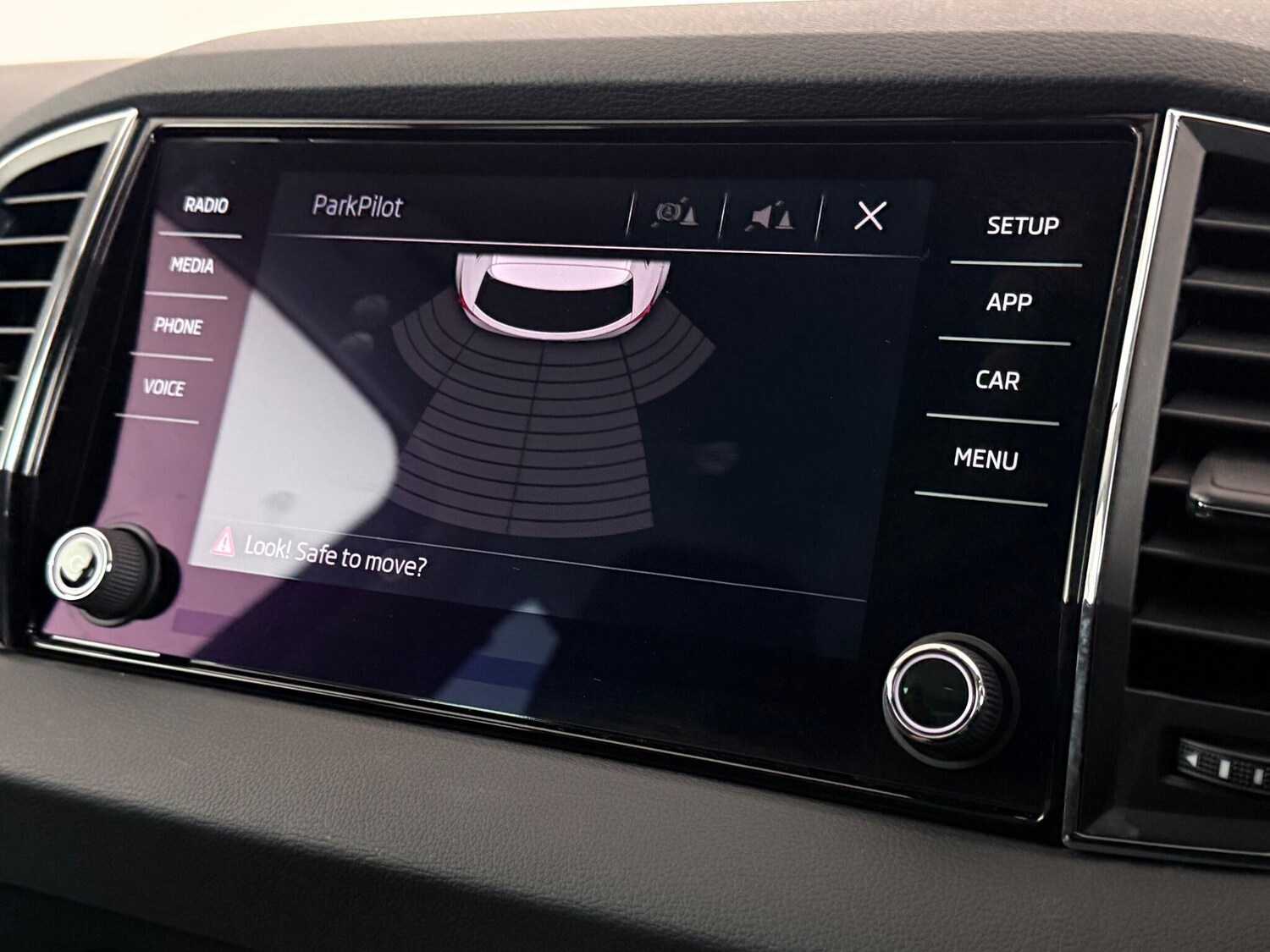 Used Skoda Karoq 2019 for sale - 77432422: Photo 24