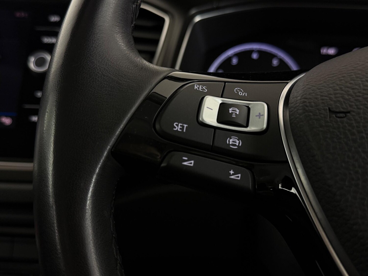 Used Volkswagen T-Roc 2019 for sale - 77180871: Photo 19