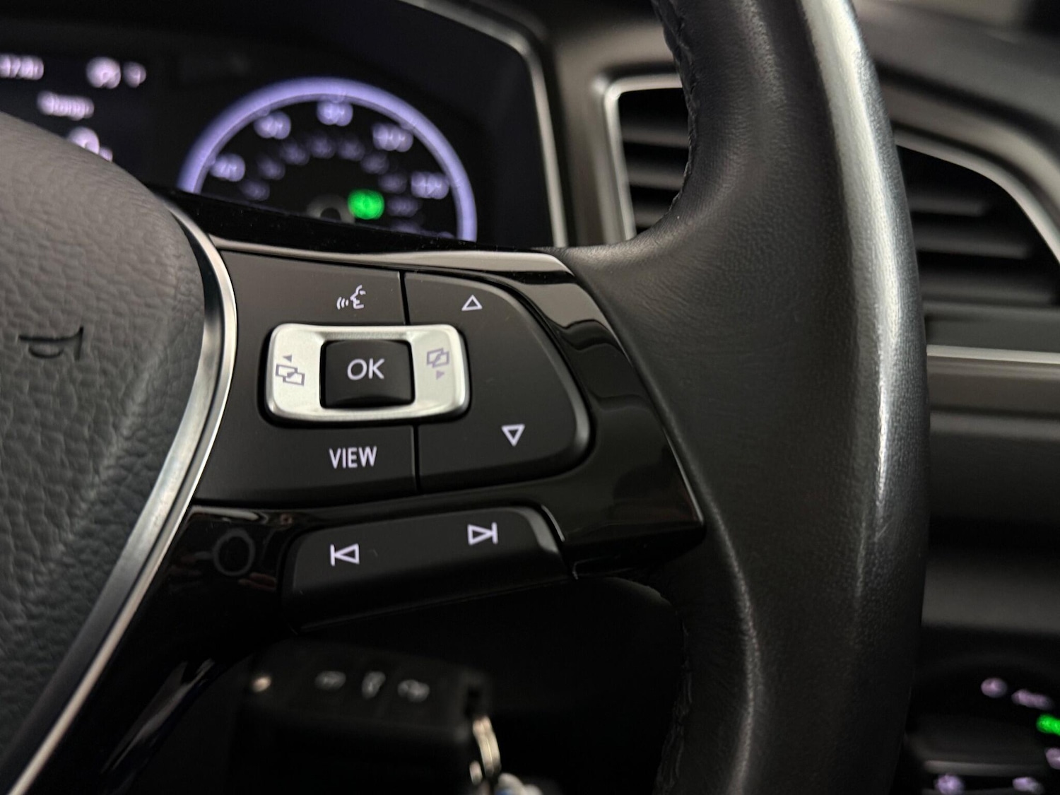 Used Volkswagen T-Roc 2019 for sale - 77180871: Photo 20