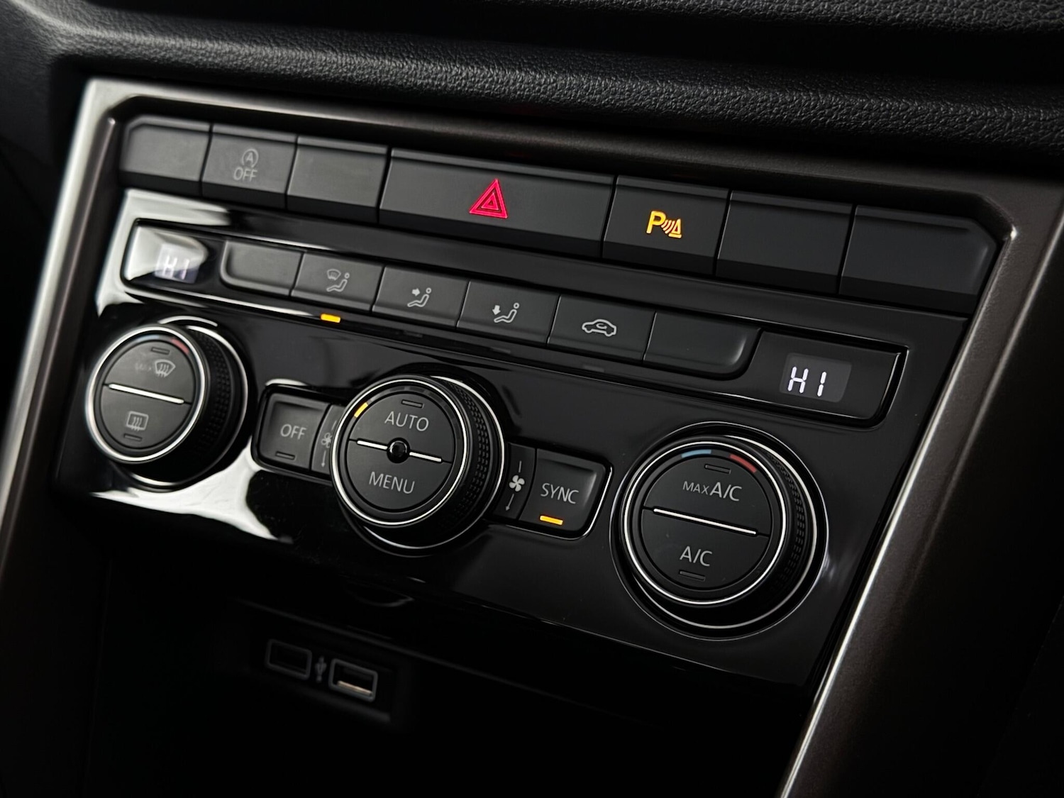 Used Volkswagen T-Roc 2019 for sale - 77180871: Photo 38