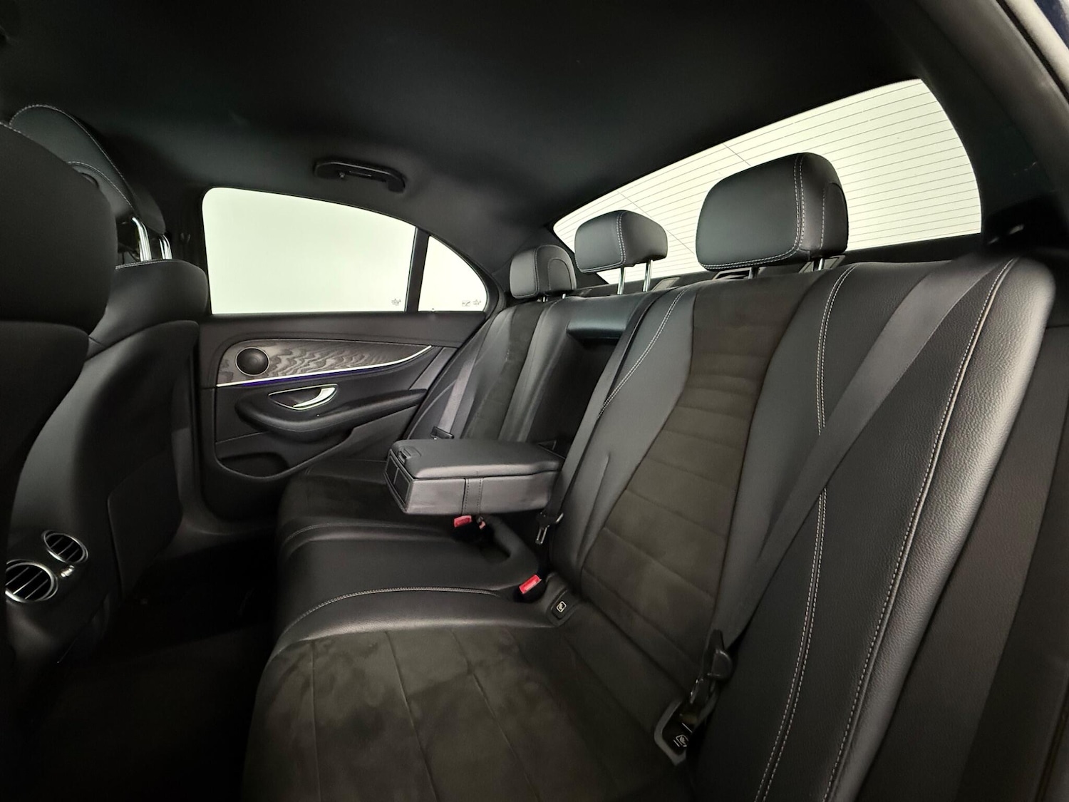 Used Mercedes-Benz E Class 2018 for sale - 77760546: Photo 13