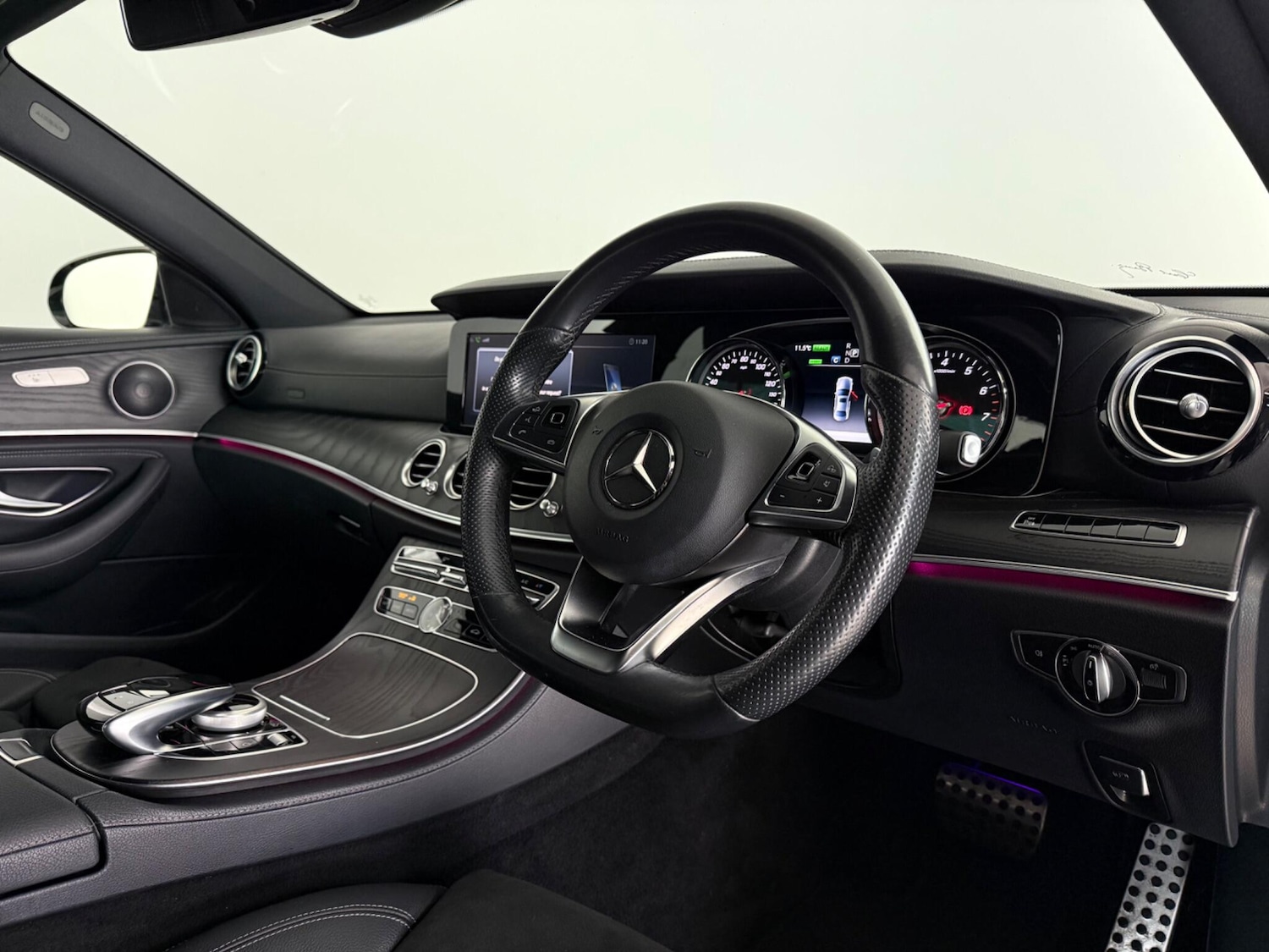 Used Mercedes-Benz E Class 2018 for sale - 77760546: Photo 19