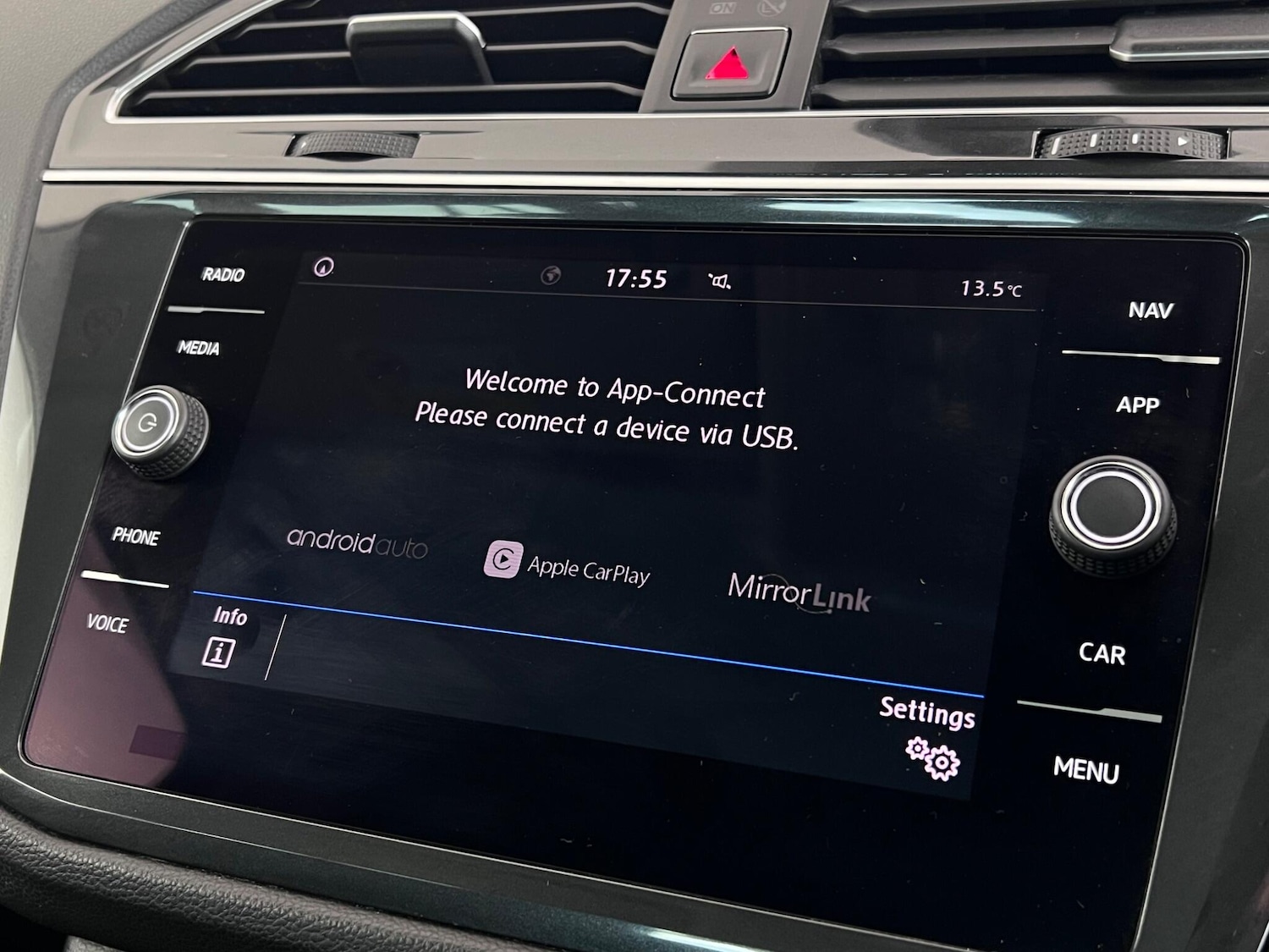 Used Volkswagen Tiguan 2018 for sale - 77243976: Photo 27