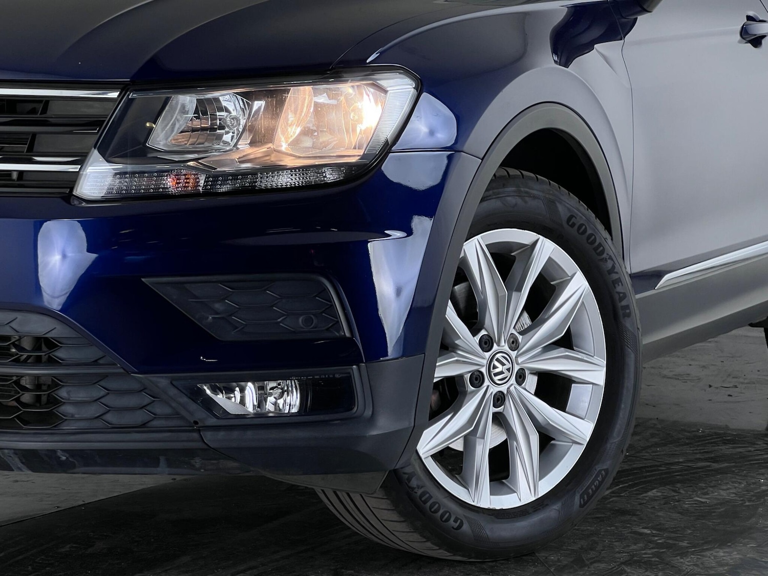 Used Volkswagen Tiguan 2018 for sale - 77243976: Photo 36