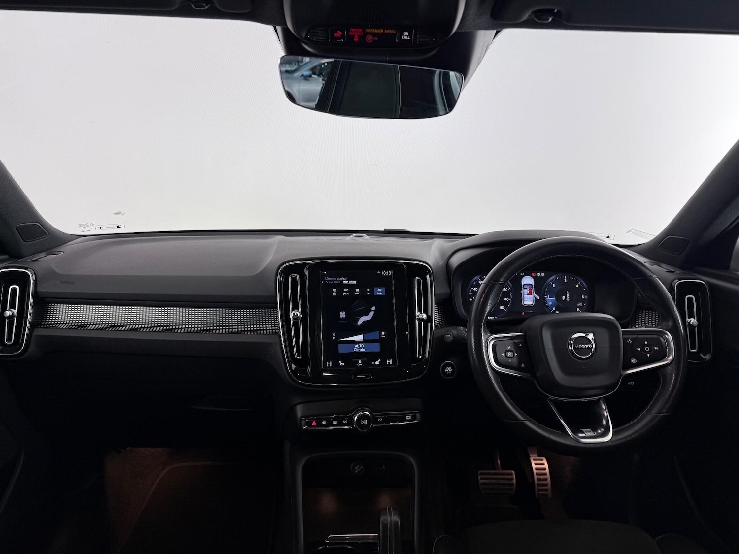 Used Volvo XC40 2018 for sale - 77180808: Photo 17