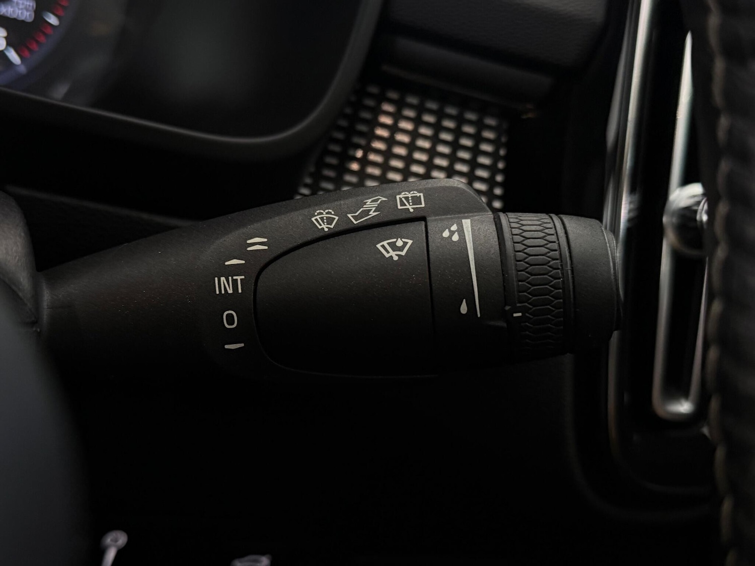 Used Volvo XC40 2018 for sale - 77180808: Photo 22