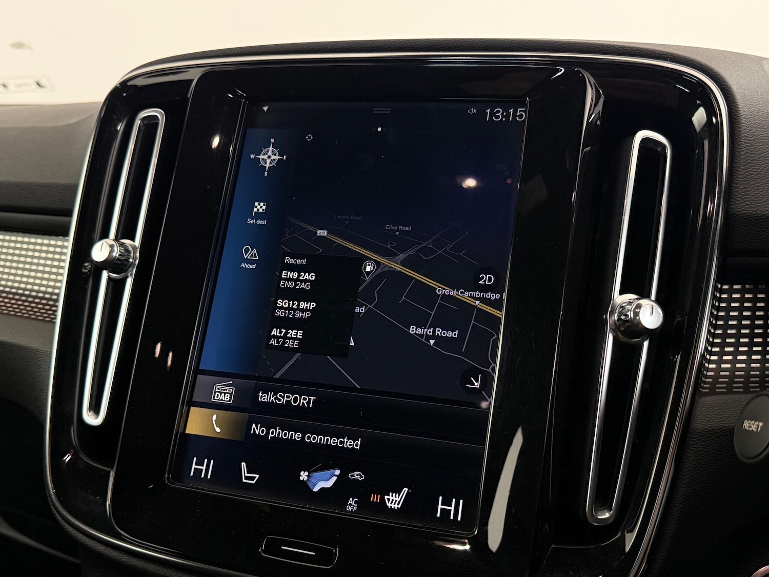 Used Volvo XC40 2018 for sale - 77180808: Photo 25