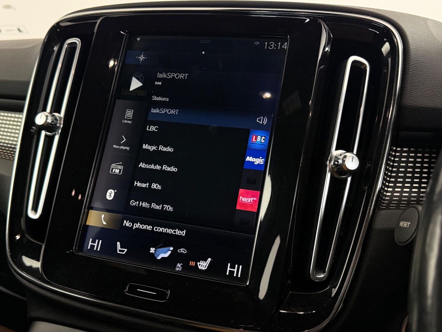 Used Volvo XC40 2018 for sale - 77180808: Photo 26