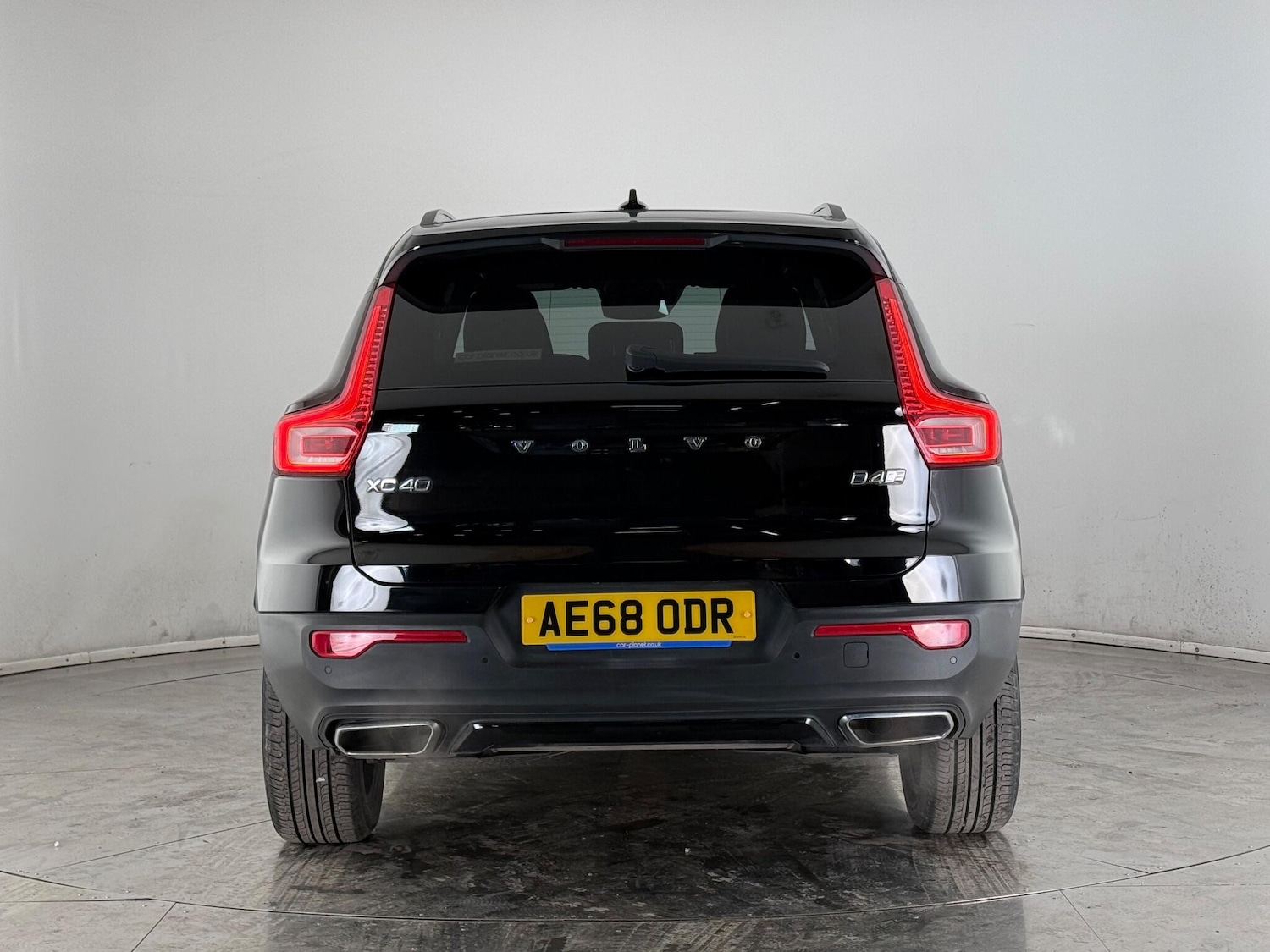 Used Volvo XC40 2018 for sale - 77180808: Photo 4