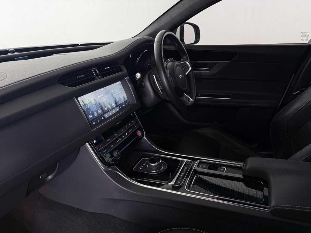 Used Jaguar XF 2018 for sale - 76280007: Photo 16