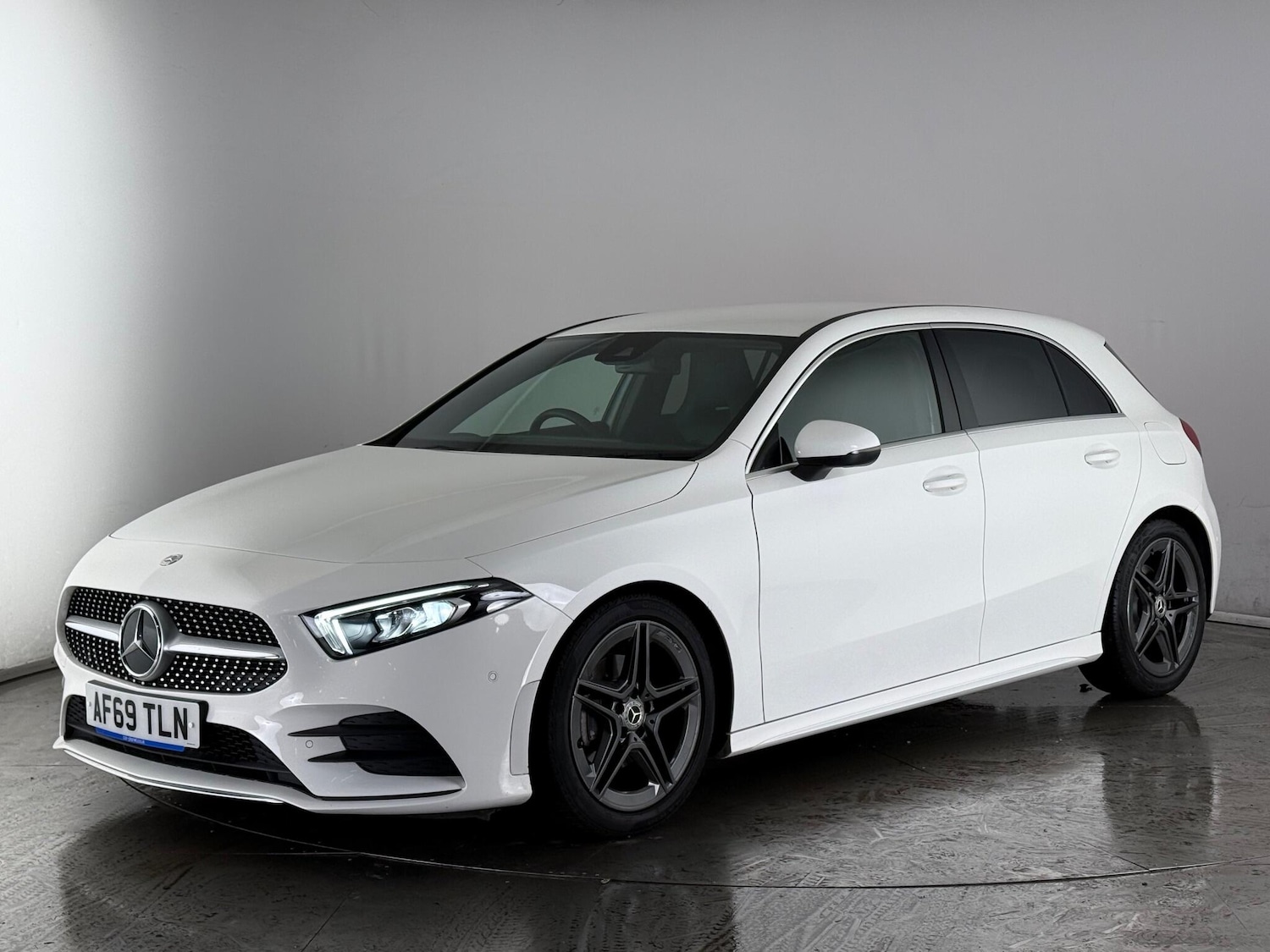 Used Mercedes-Benz A-Class 2019 for sale - 77217161: Photo 2