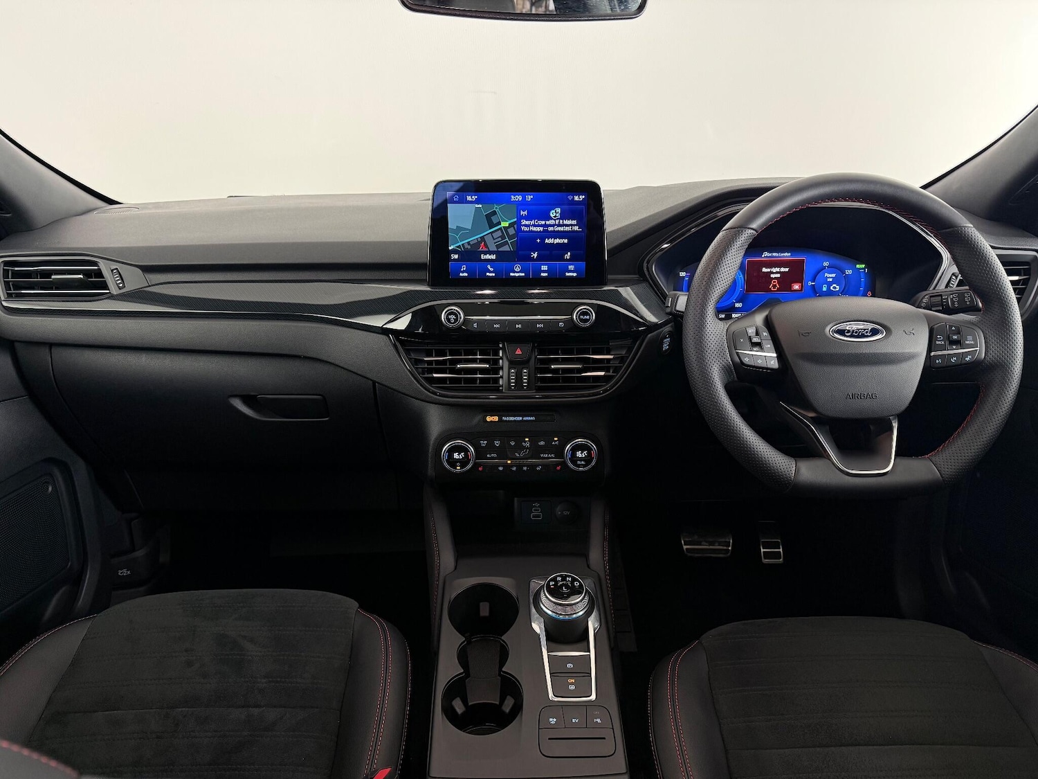 Used Ford Kuga 2023 for sale - 76468611: Photo 24