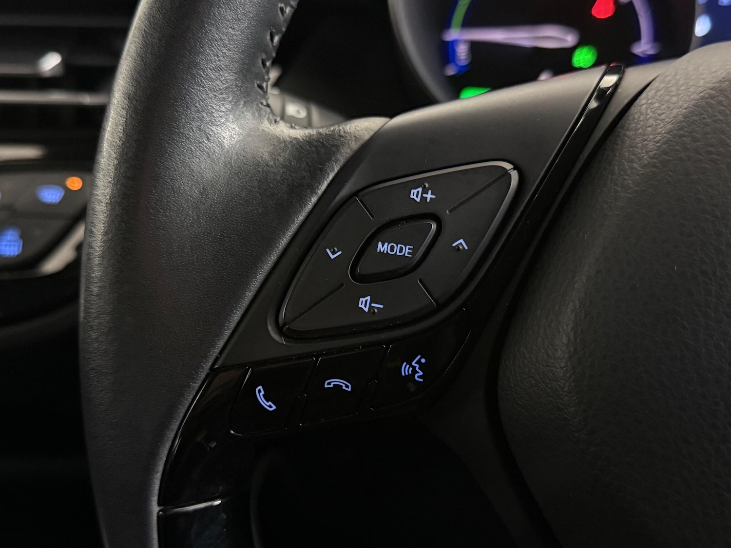 Used Toyota C-HR 2021 for sale - 77246389: Photo 17