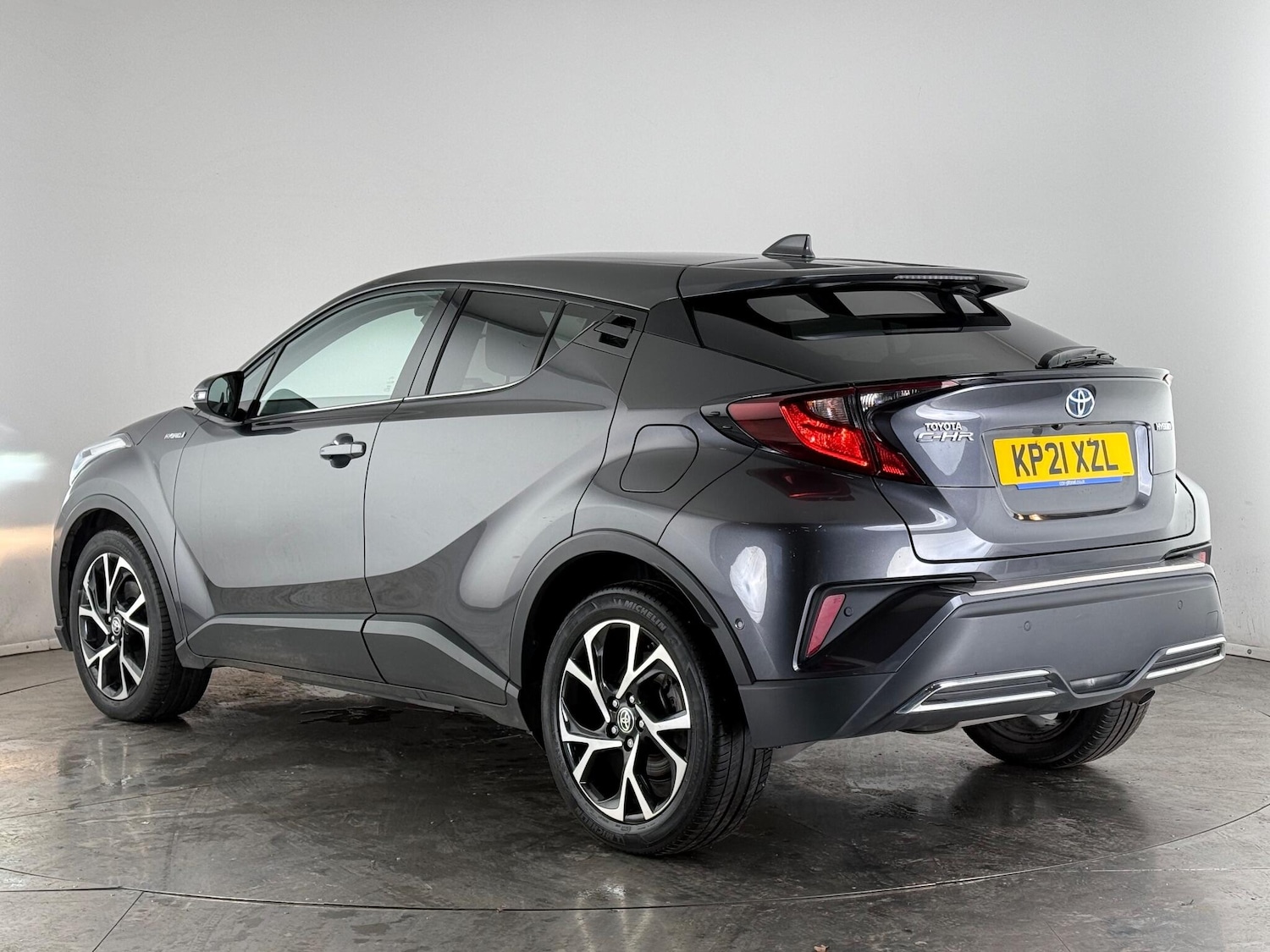 Used Toyota C-HR 2021 for sale - 77246389: Photo 4