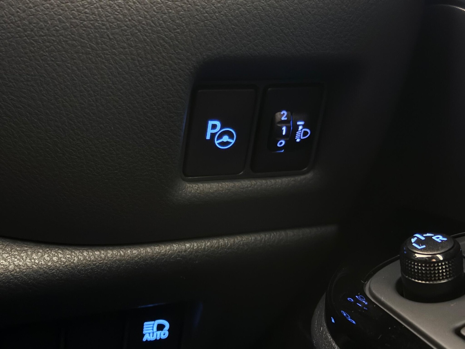 Used Toyota C-HR 2020 for sale - 77259958: Photo 26