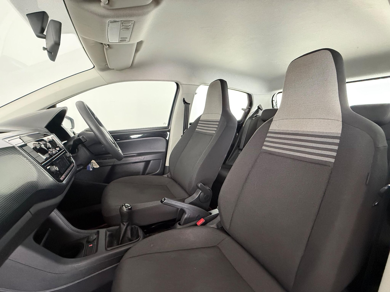 Used Volkswagen up! 2018 for sale - 76645311: Photo 17