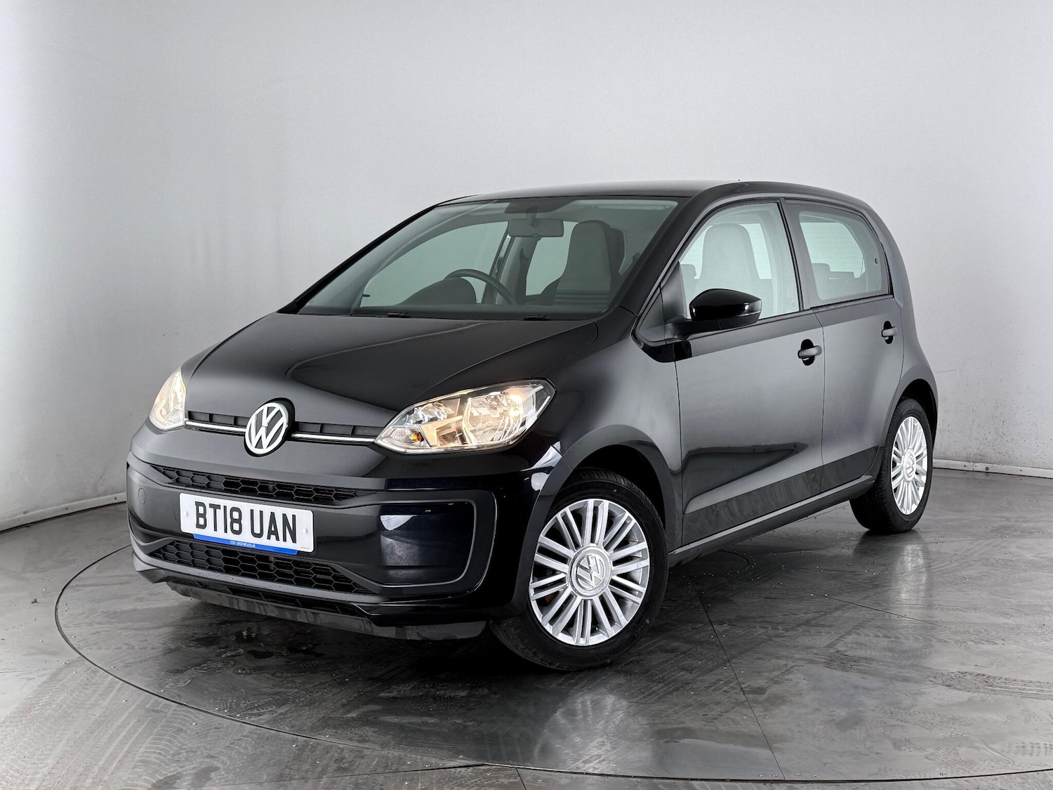 Used Volkswagen up! 2018 for sale - 76645311: Photo 39