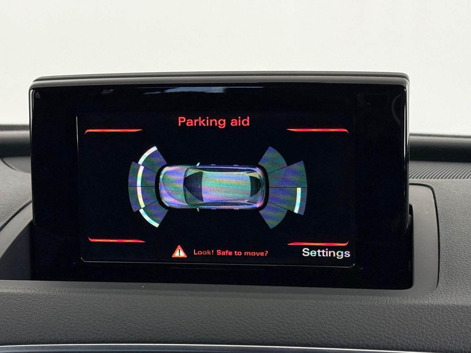 Used Audi Q3 2018 for sale - 76468066: Photo 34