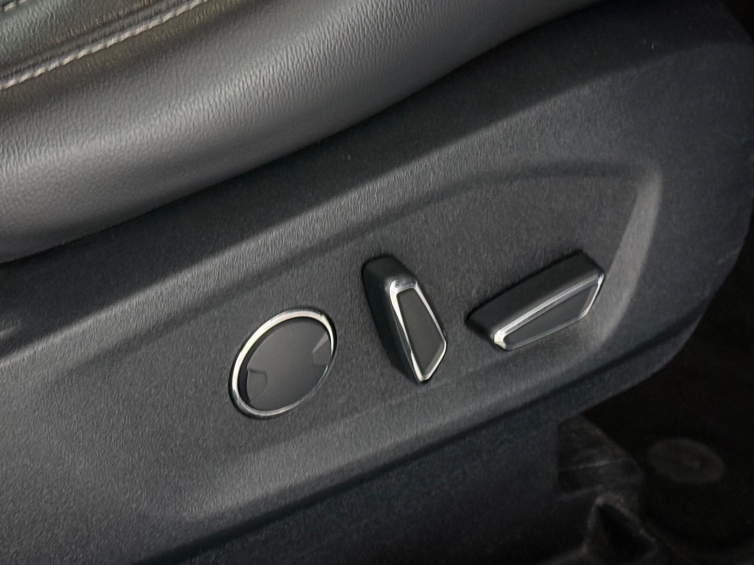 Used Ford Edge 2017 for sale - 77180908: Photo 12