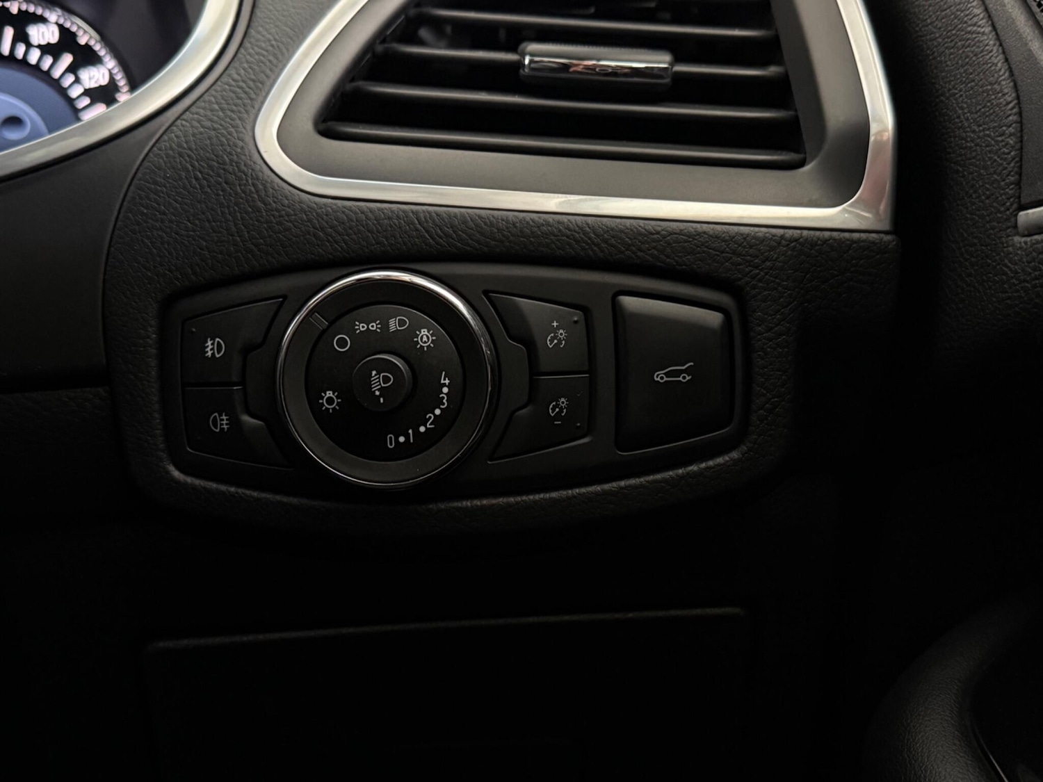 Used Ford Edge 2017 for sale - 77626367: Photo 24