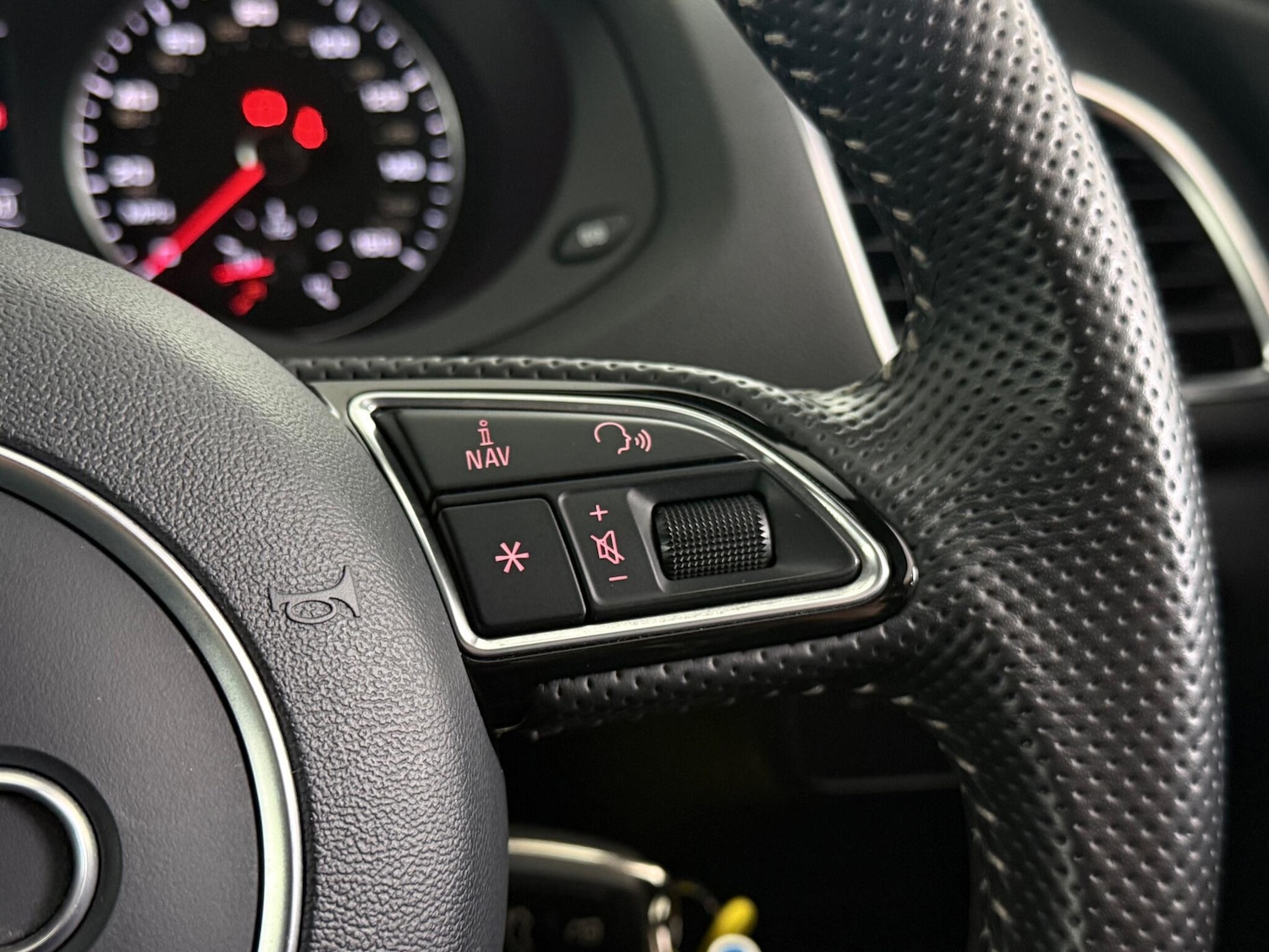 Used Audi Q3 2017 for sale - 76468591: Photo 28