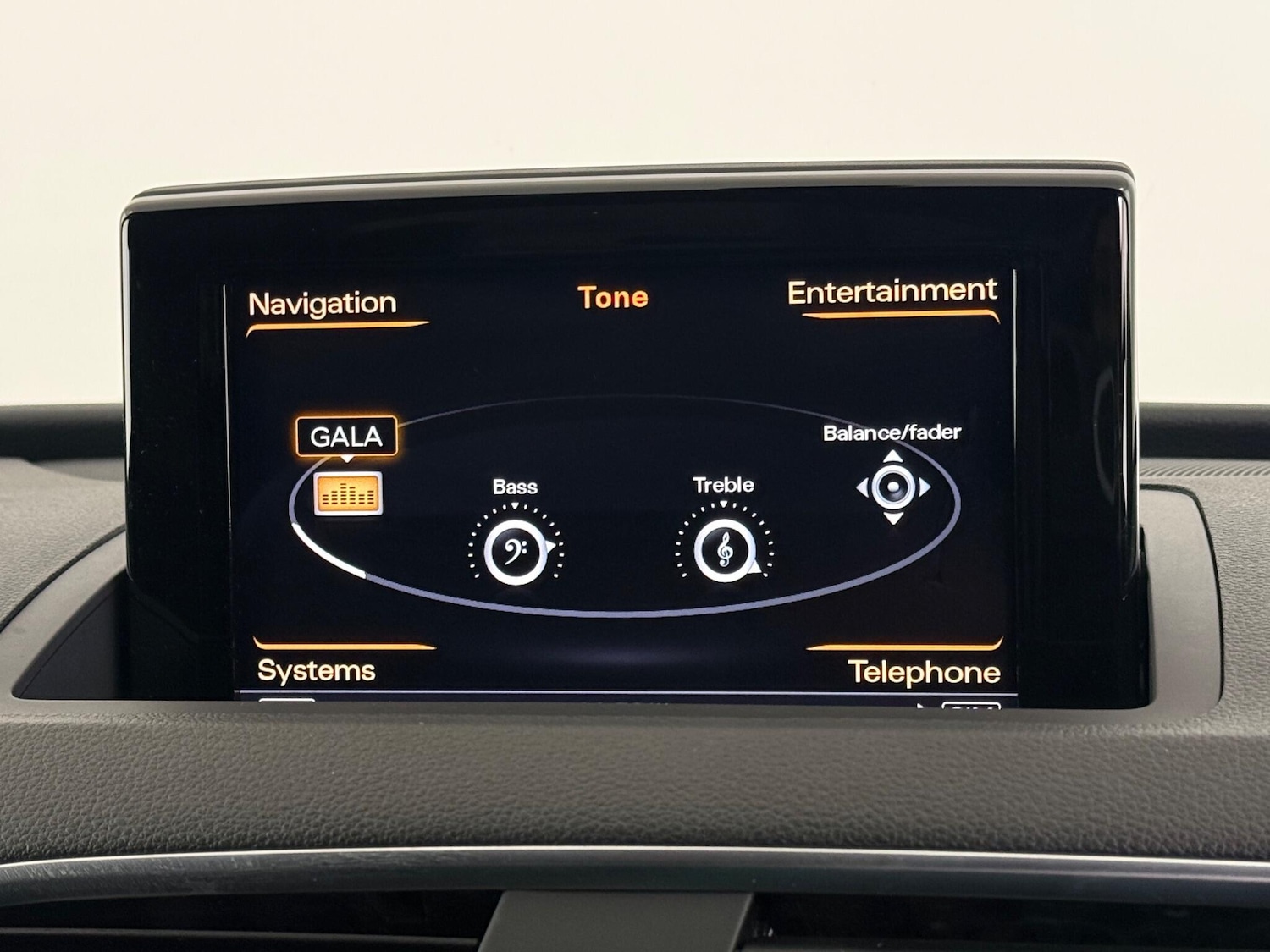 Used Audi Q3 2017 for sale - 76468591: Photo 33