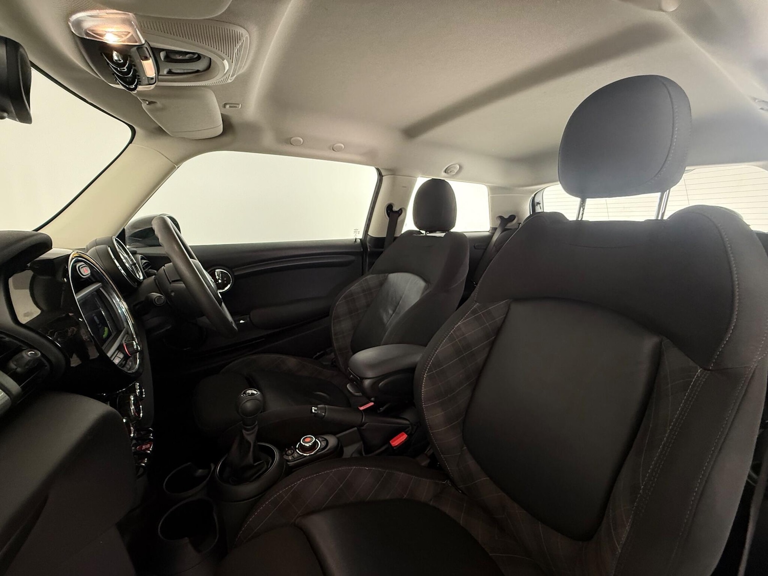 Used MINI Hatch 2019 for sale - 76468084: Photo 18