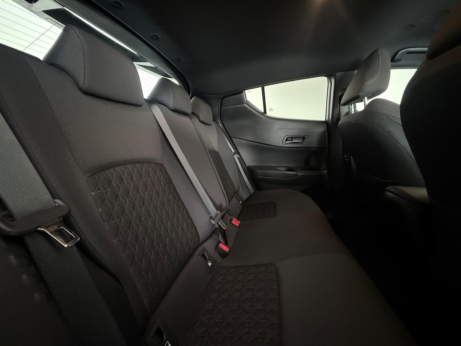 Used Toyota C-HR 2021 for sale - 77180915: Photo 14