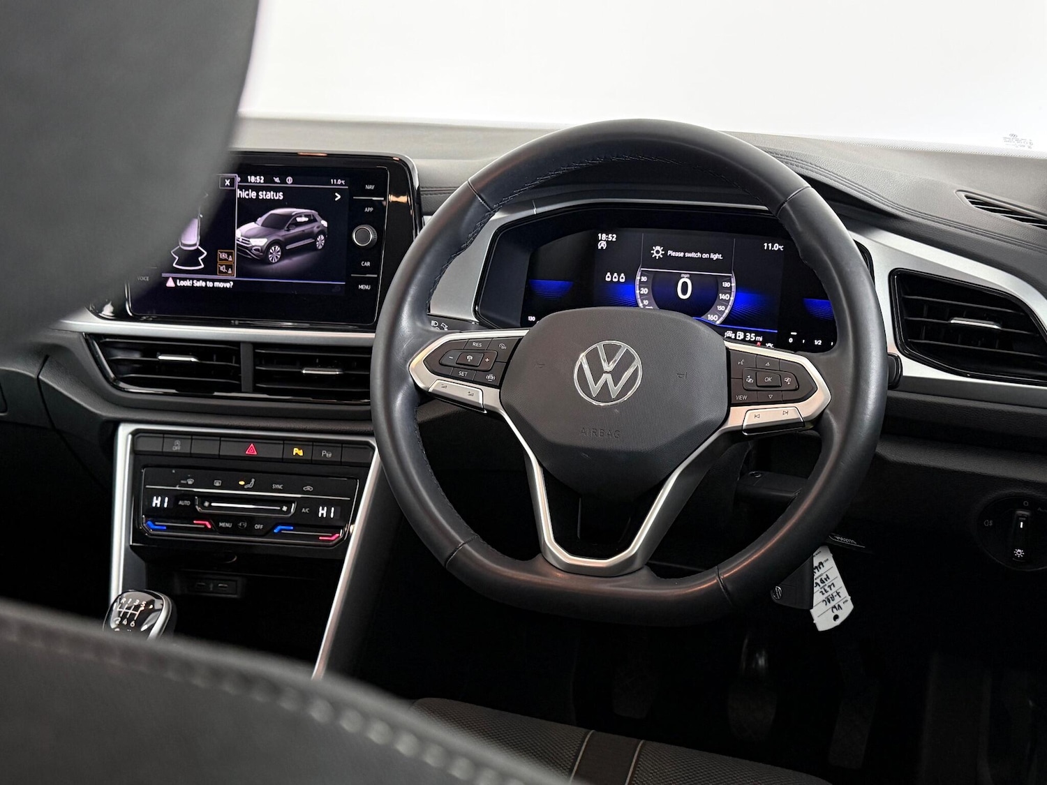 Used Volkswagen T-Roc 2022 for sale - 77222675: Photo 16