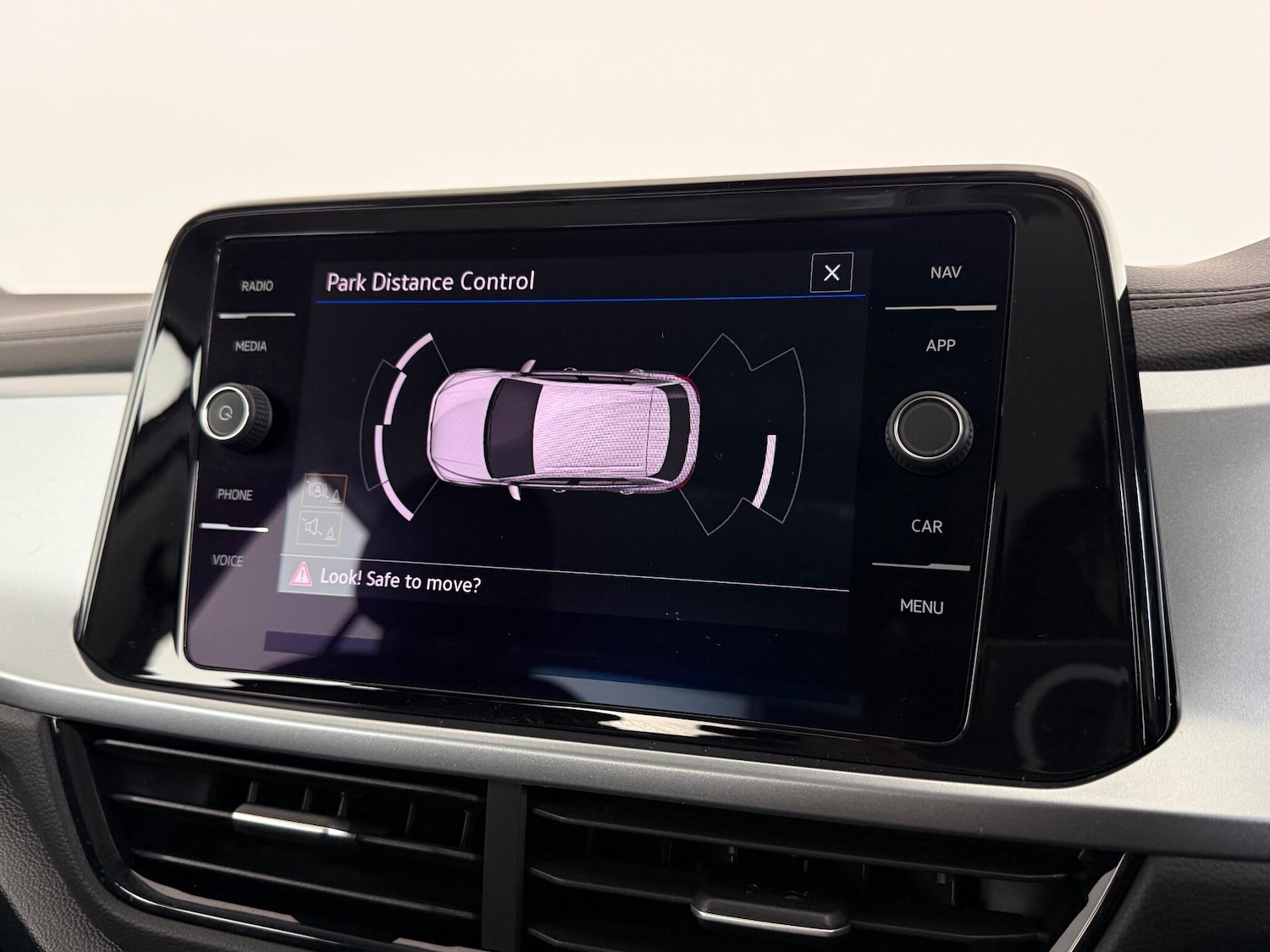 Used Volkswagen T-Roc 2022 for sale - 77222675: Photo 31