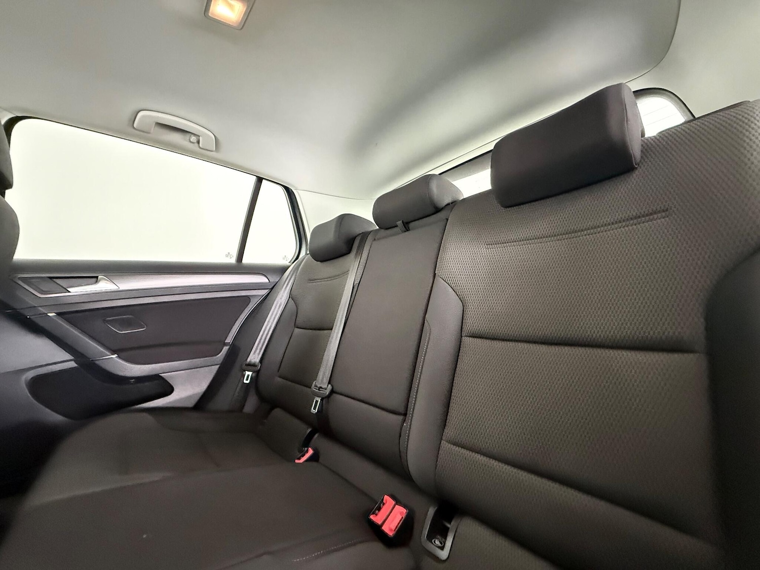 Used Volkswagen Golf 2017 for sale - 77259603: Photo 11