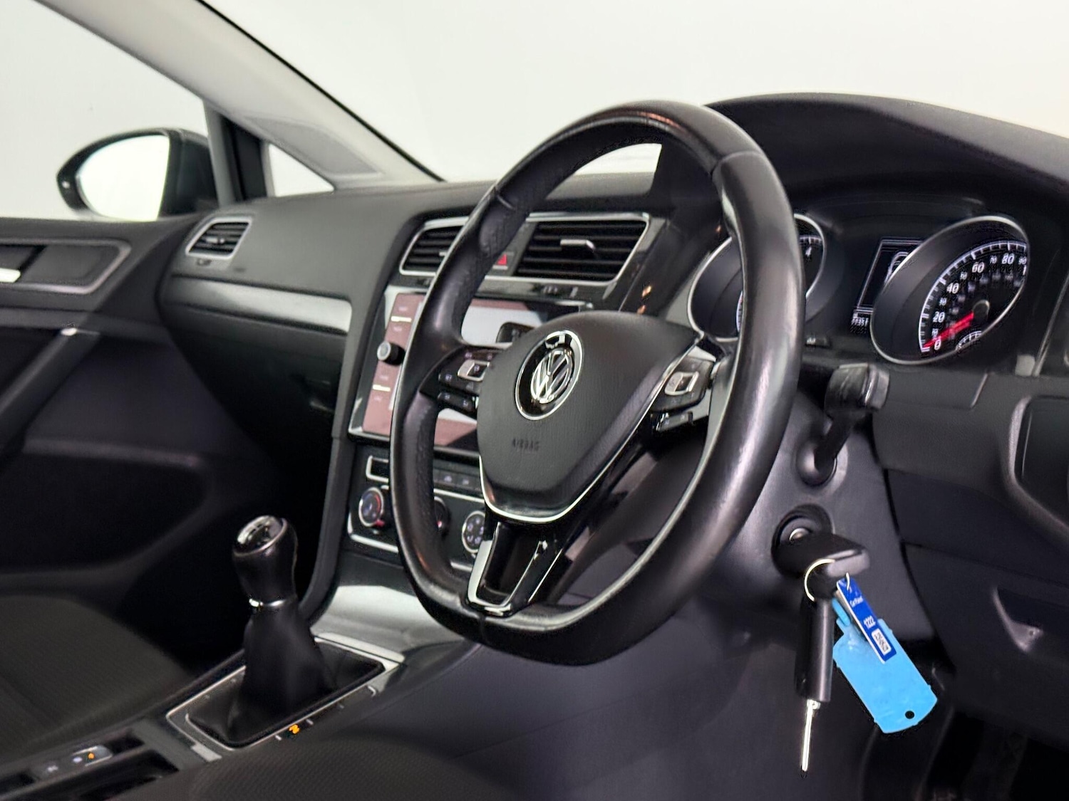 Used Volkswagen Golf 2017 for sale - 77259603: Photo 16