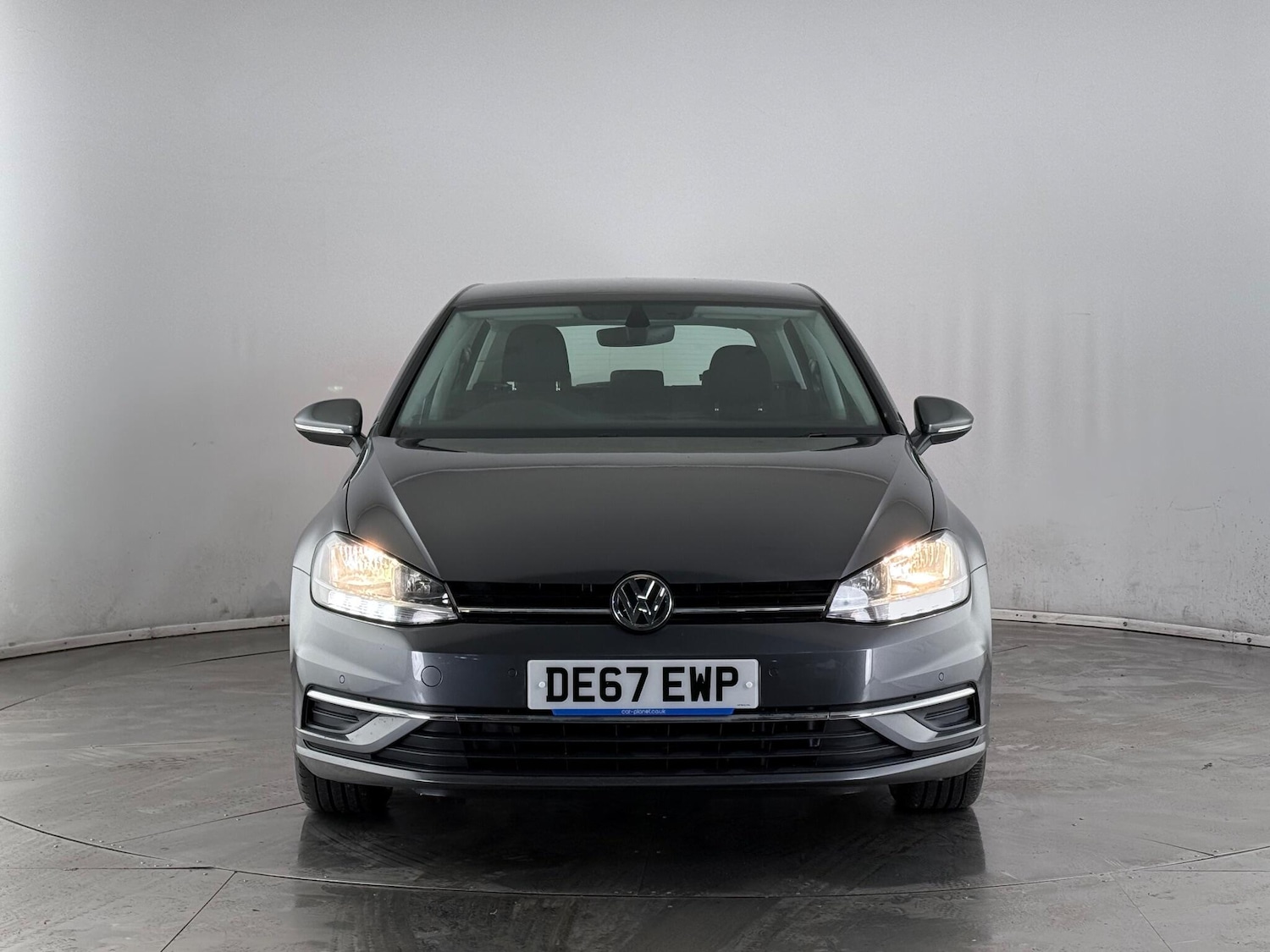 Used Volkswagen Golf 2017 for sale - 77259603: Photo 2