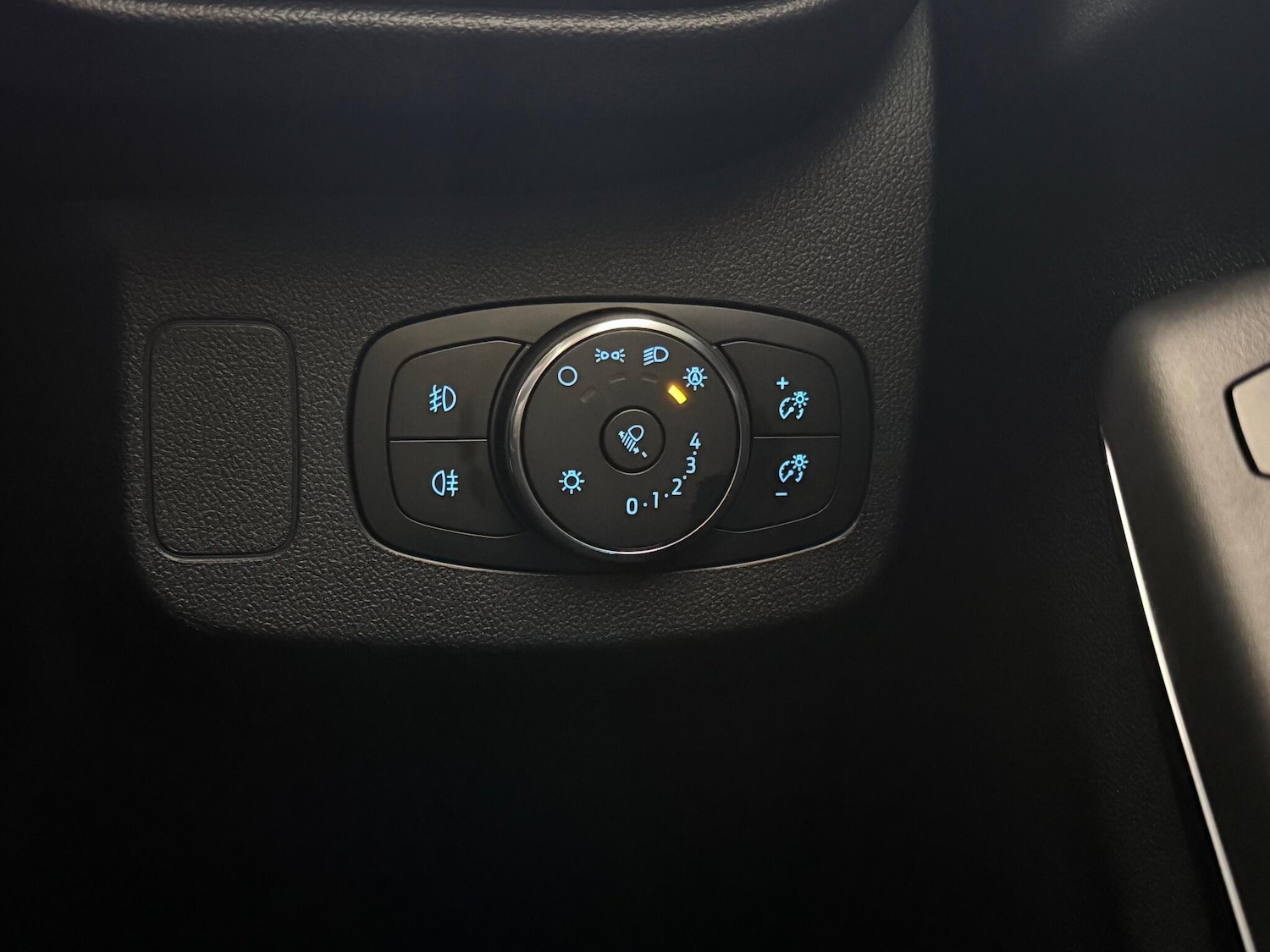 Used Ford Puma 2023 for sale - 76468811: Photo 28