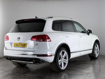 Used Volkswagen Touareg 2017 for sale - 77809320: Photo