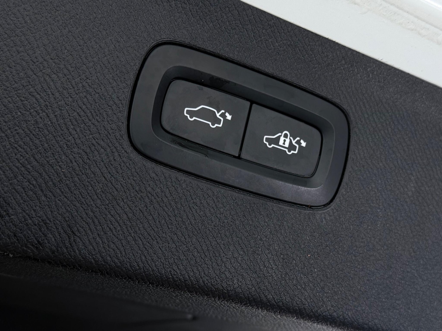 Used Volvo XC90 2015 for sale - 76468346: Photo 14