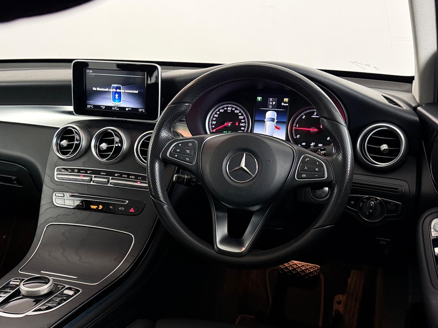 Used Mercedes-Benz GLC 2018 for sale - 77259866: Photo 16