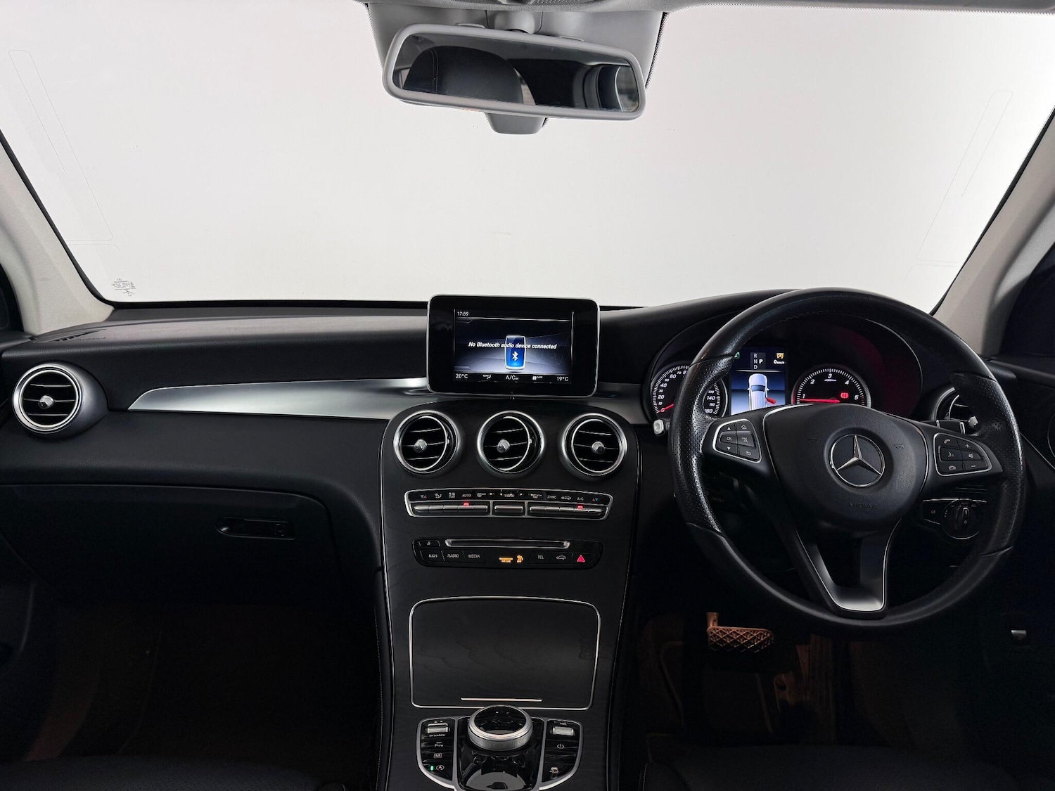 Used Mercedes-Benz GLC 2018 for sale - 77259866: Photo 17