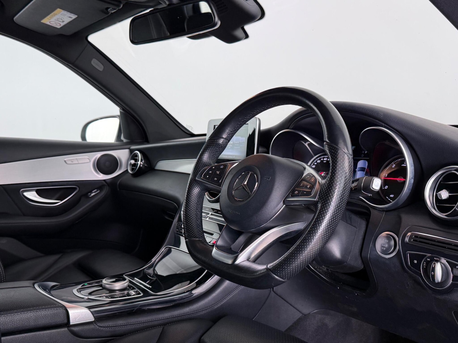 Used Mercedes-Benz GLC 2018 for sale - 77587400: Photo 17