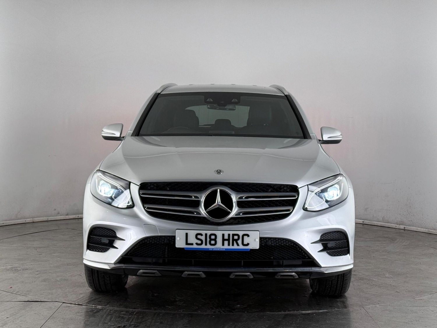 Used Mercedes-Benz GLC 2018 for sale - 77587400: Photo 2