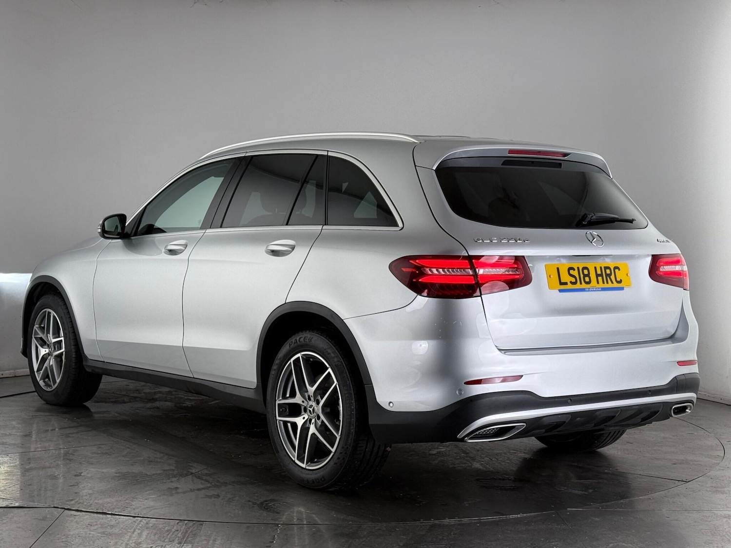 Used Mercedes-Benz GLC 2018 for sale - 77587400: Photo 4