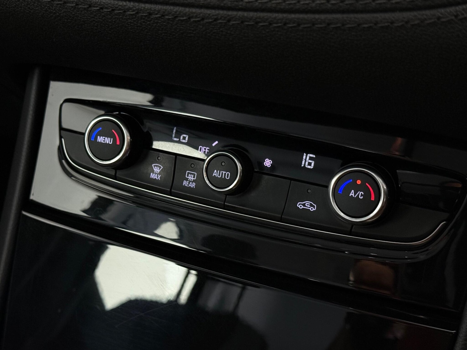 Used Vauxhall Grandland X 2018 for sale - 76468561: Photo 35