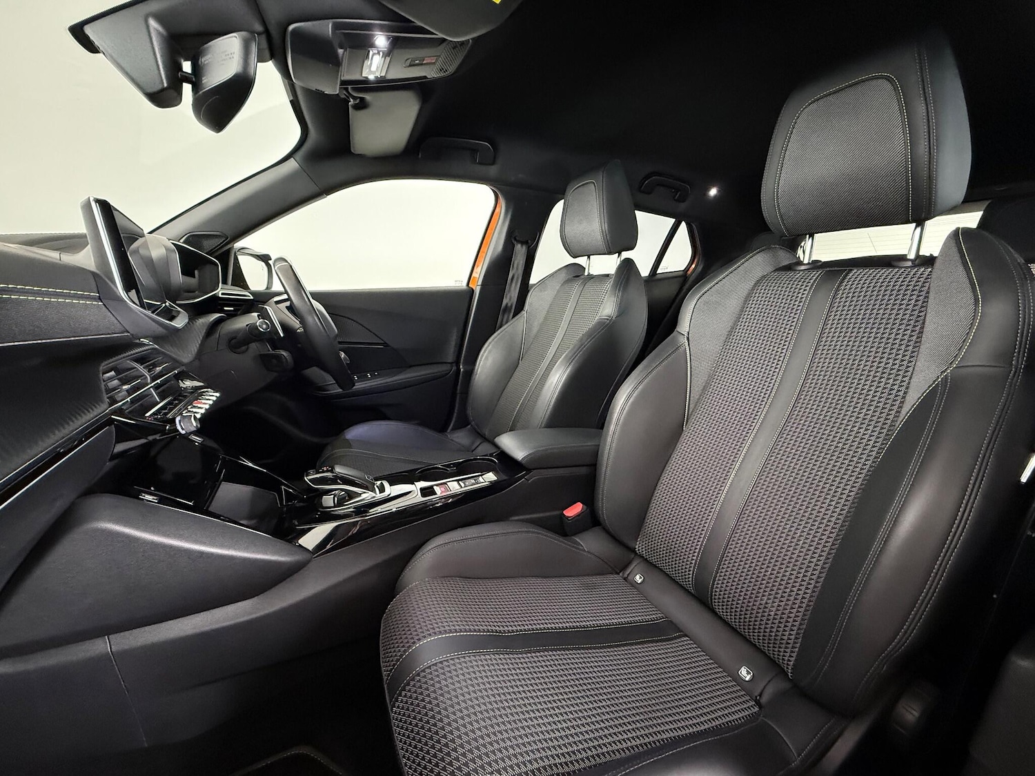 Used Peugeot 2008 2020 for sale - 76468663: Photo 17