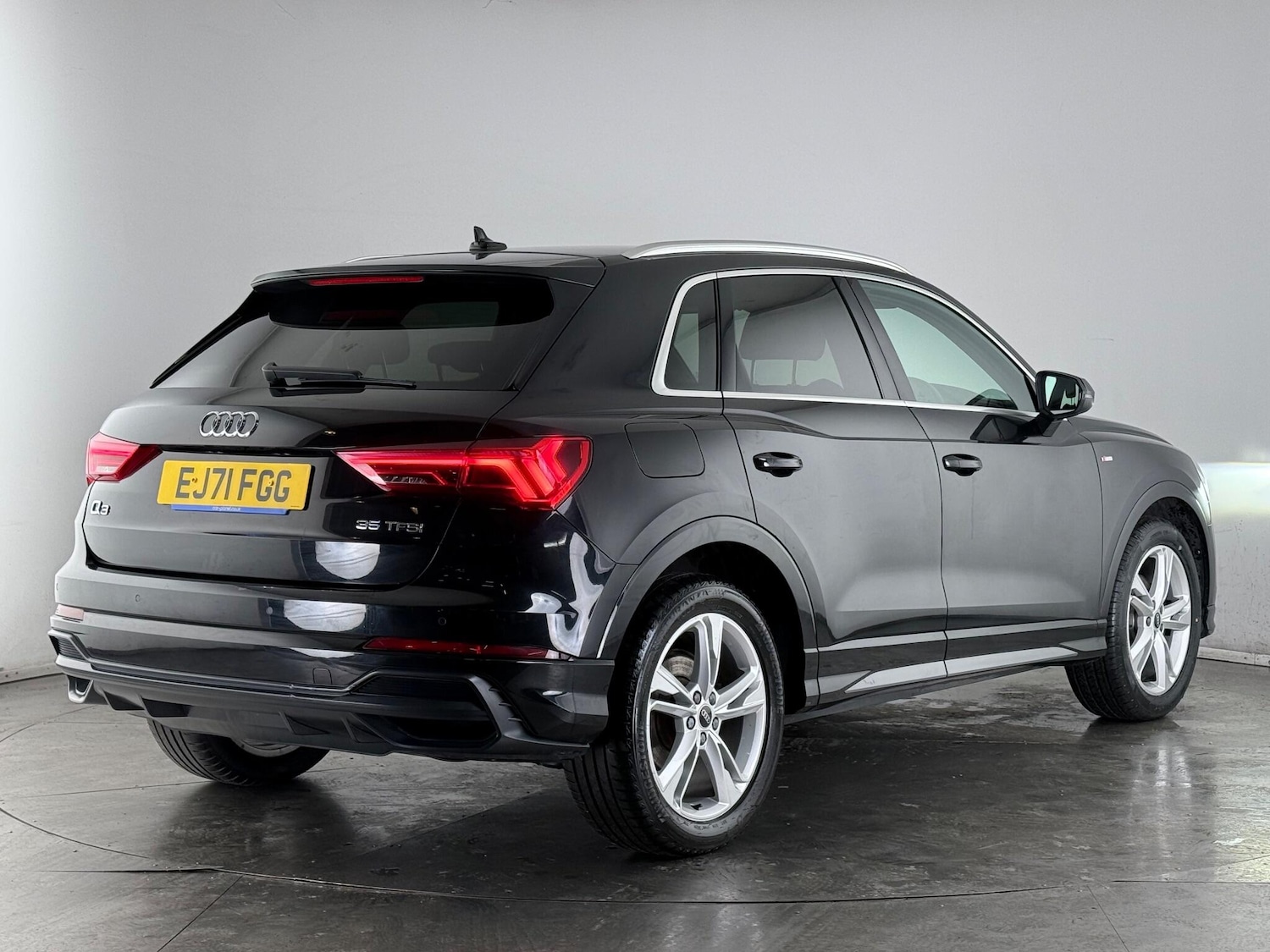 Used Audi Q3 2021 for sale - 77280041: Photo 4