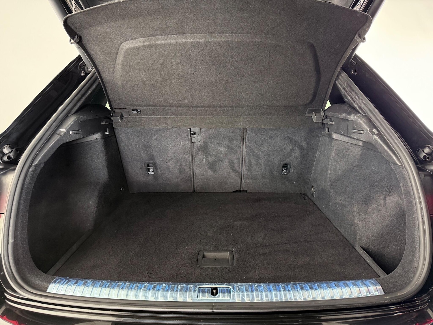 Used Audi Q3 2021 for sale - 77280041: Photo 8