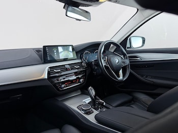 Used BMW 5 Series 2017 for sale - 79107644: Photo