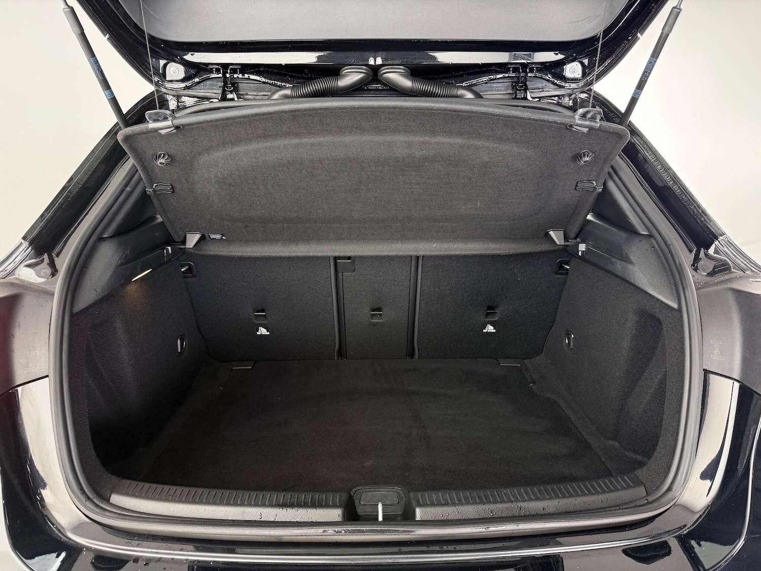 Used Mercedes-Benz A-Class 2019 for sale - 77180980: Photo 10